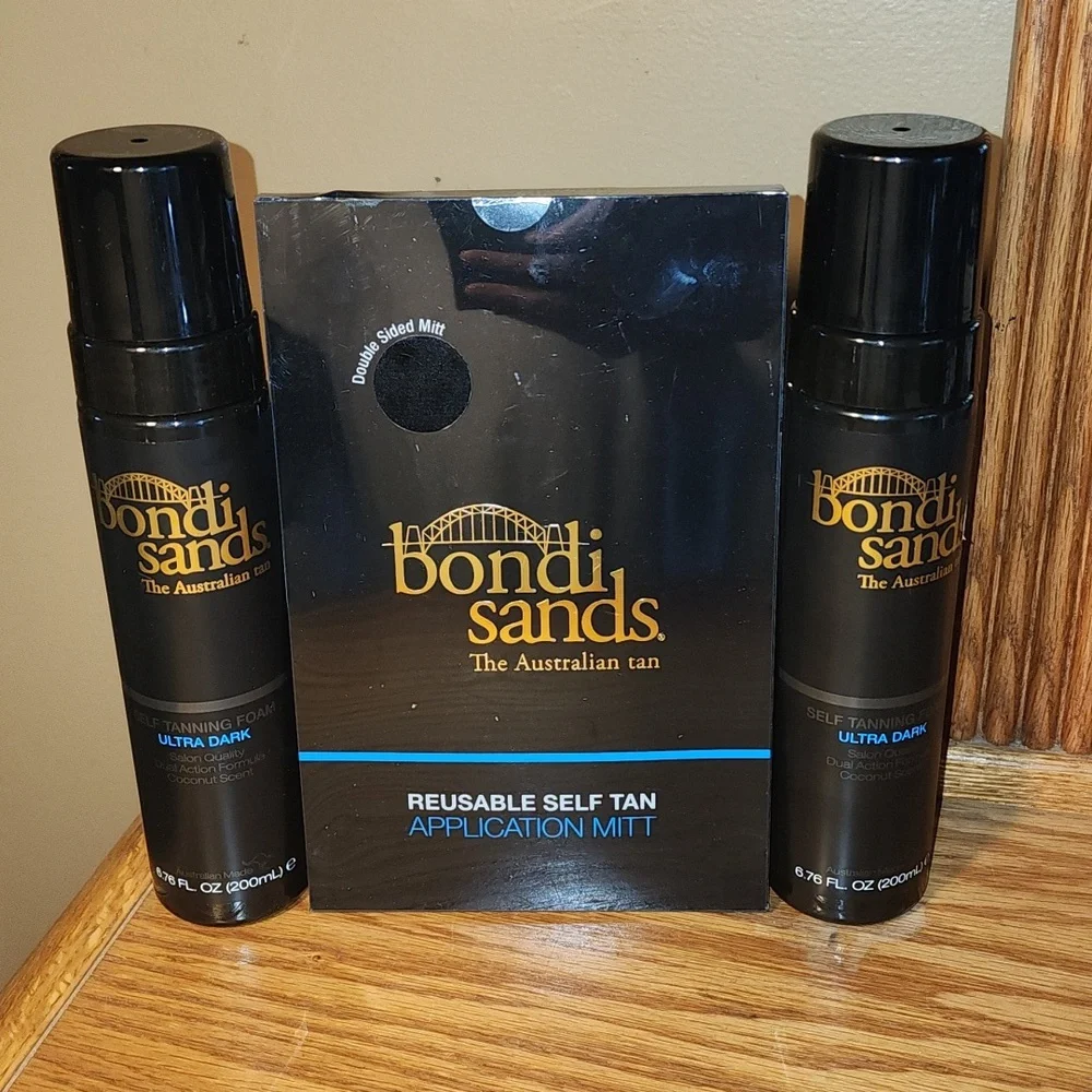 2 x ULTRA DARK SELF TANNING FOAM BOTTLES 6.67 FL.OZ & APPLICATION MITT